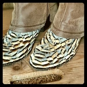 Genuine feathered boots